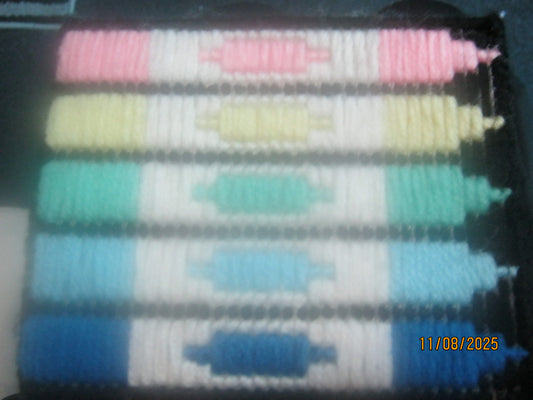 pen design tissue box cover